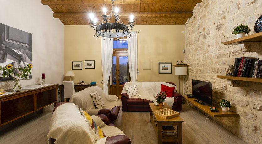 Photo of Cobblestone Jewel