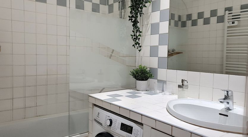 Photo of The Lyon Den