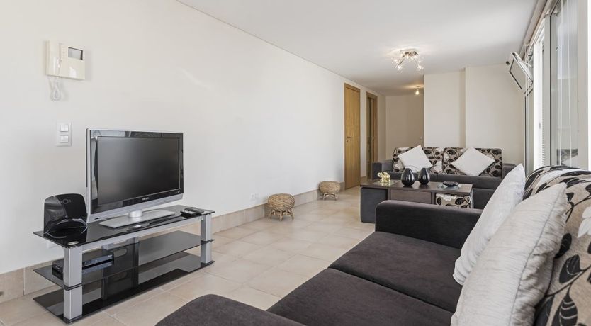 Photo of Roof of Madeira