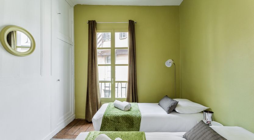 Photo of Chartreuse & Brick