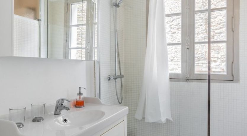 Photo of Chartreuse & Brick