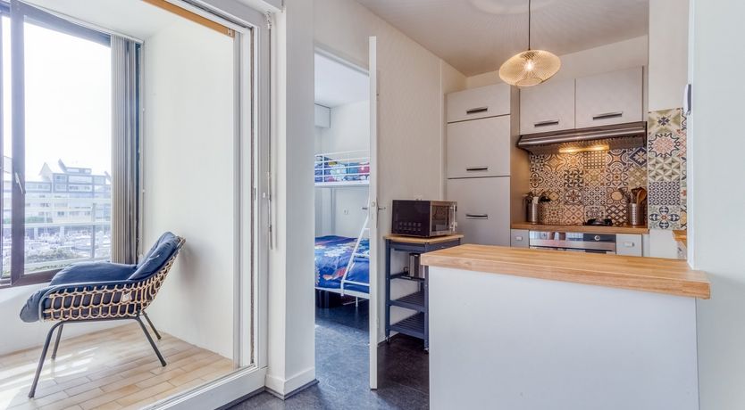 Photo of Look to Marina