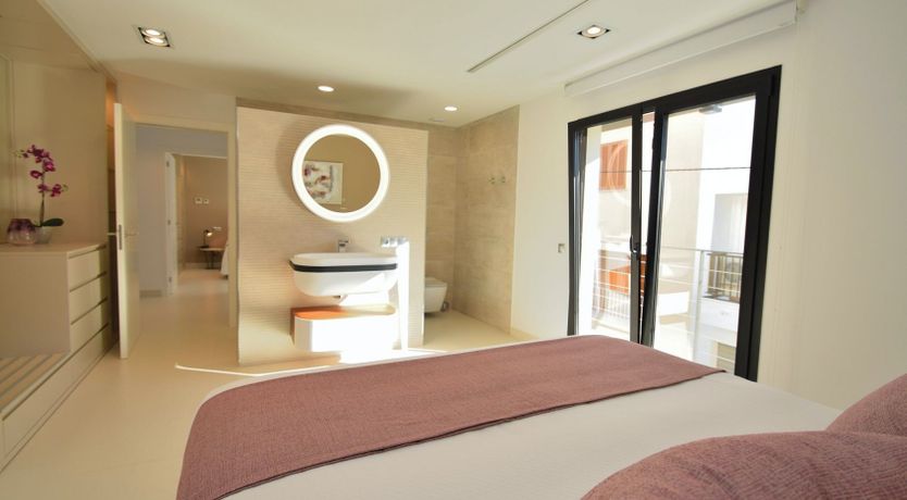 Photo of Olive Branches