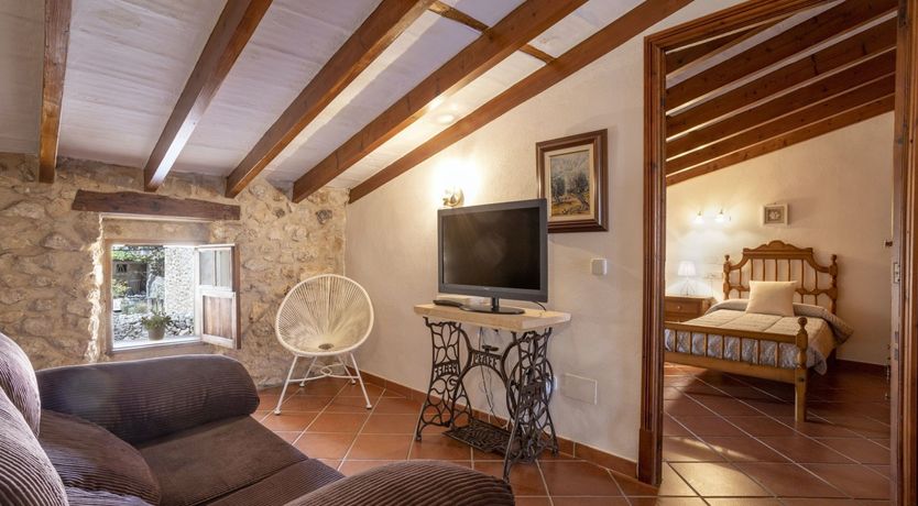 Photo of Terracotta & Cream