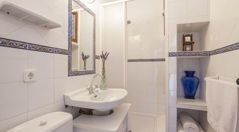 Photo of Terracotta & Cream