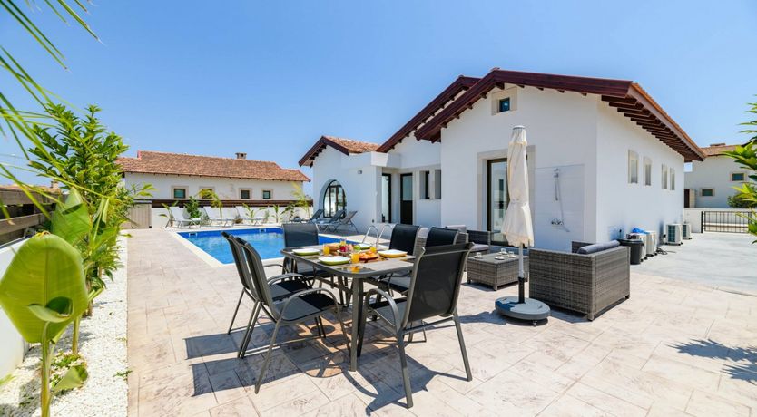 Photo of Sapphira Sea