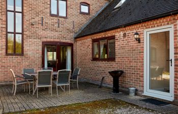 Meadowside Holiday Cottage