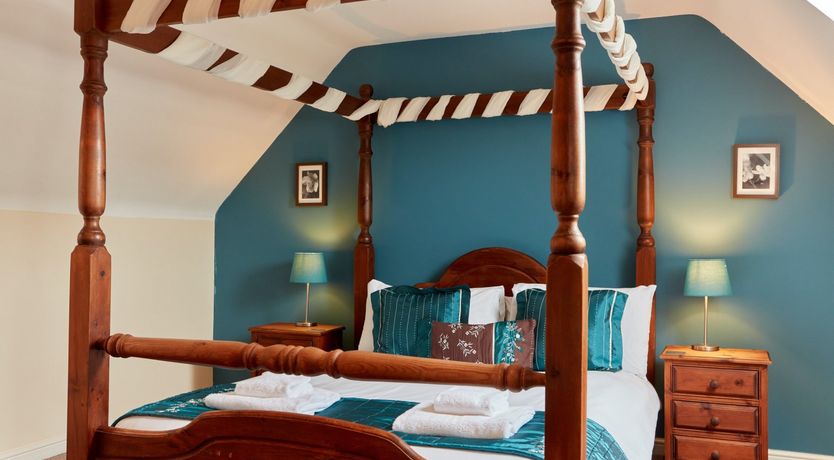 Photo of Willow Blossom