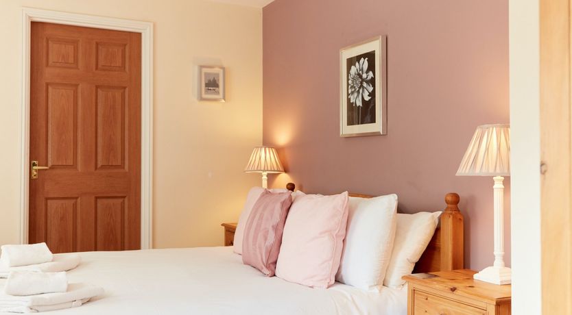 Photo of Willow Blossom