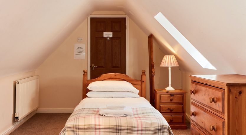 Photo of Willow Blossom