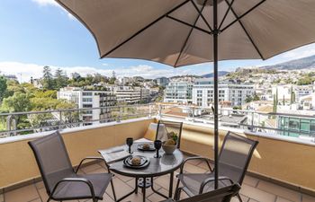 Heart of Funchal Apartment