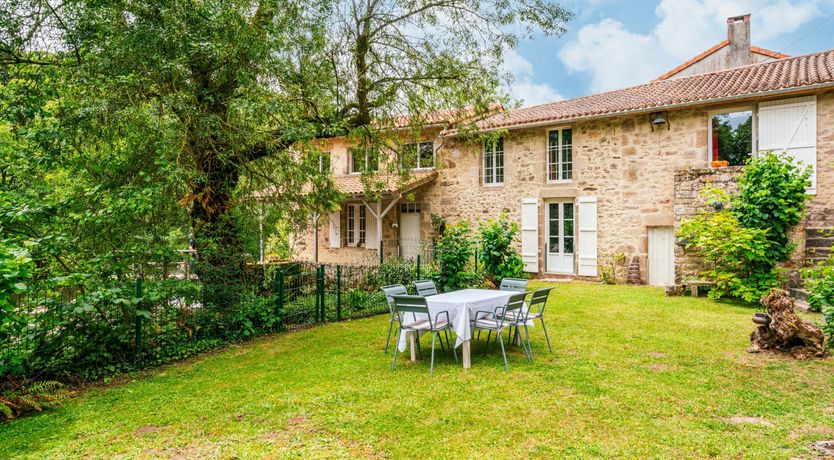 Photo of Stony Brook Style