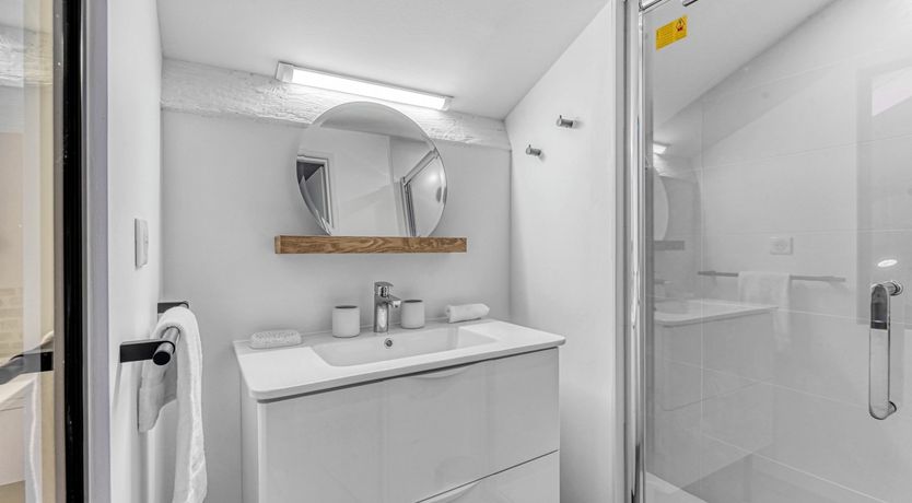 Photo of Urban Explorer