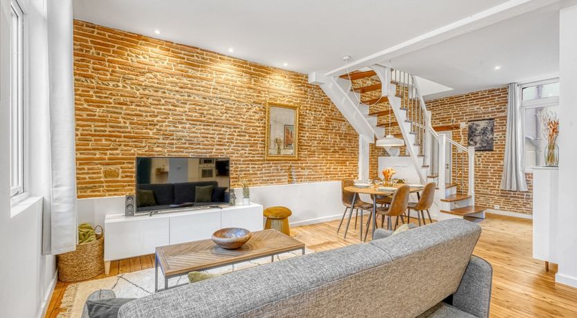 Photo of Urban Explorer