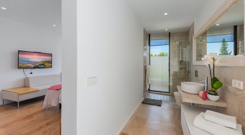 Photo of Midnight Glow