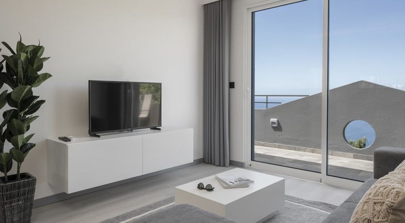 Photo of Hot, Hot, Hot