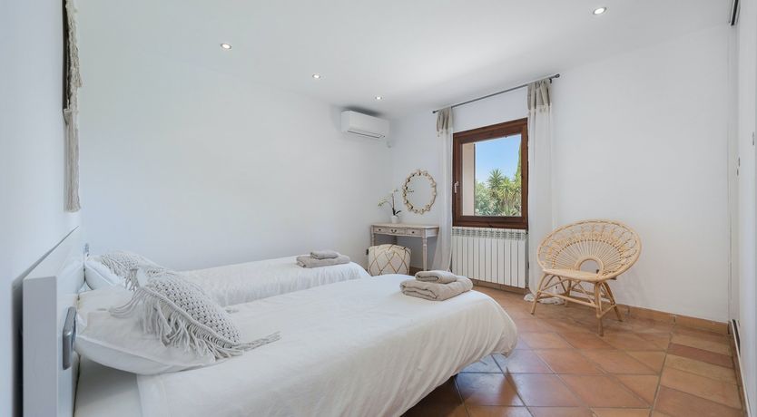 Photo of Bonaire Bloom