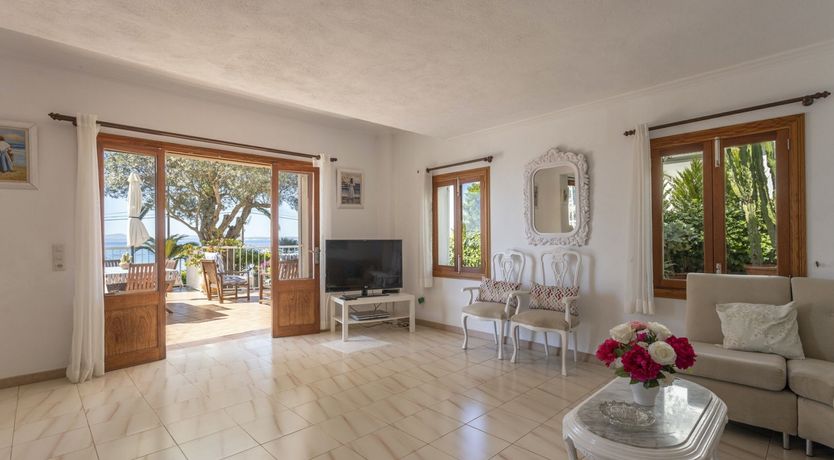 Photo of The Pebble Shore