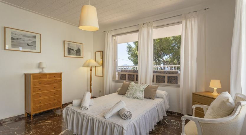 Photo of The Pebble Shore