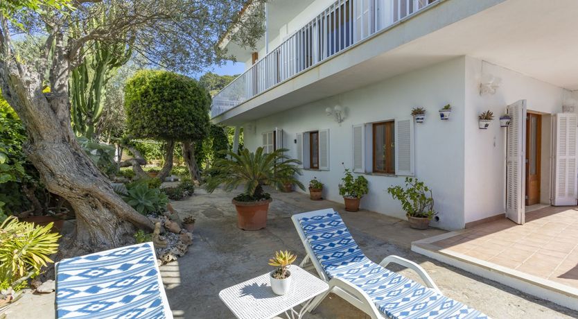 Photo of The Pebble Shore