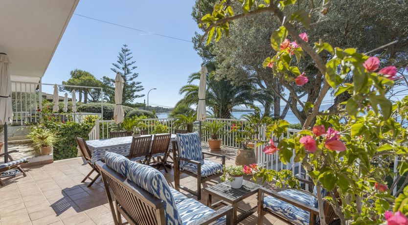 Photo of The Pebble Shore