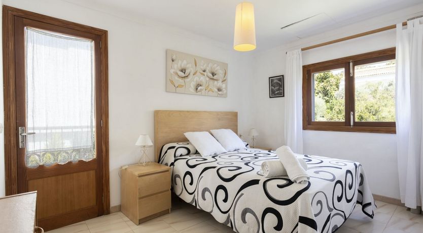 Photo of The Pebble Shore