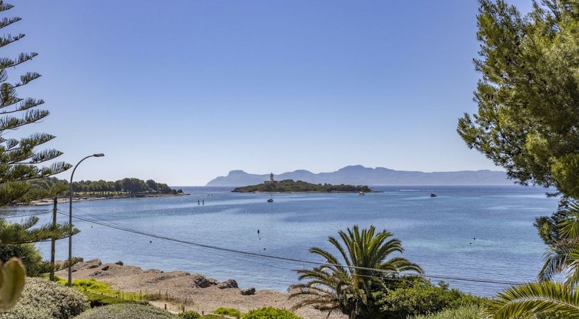 Photo of The Pebble Shore