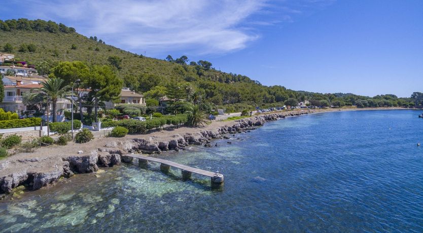 Photo of The Pebble Shore