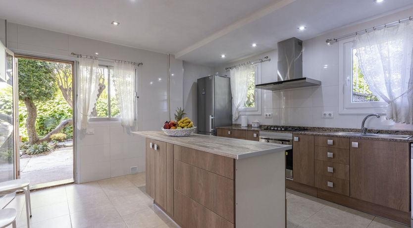 Photo of The Pebble Shore