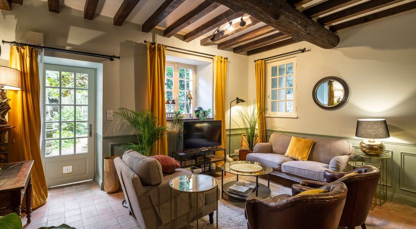 Photo of Belle's Chaumière