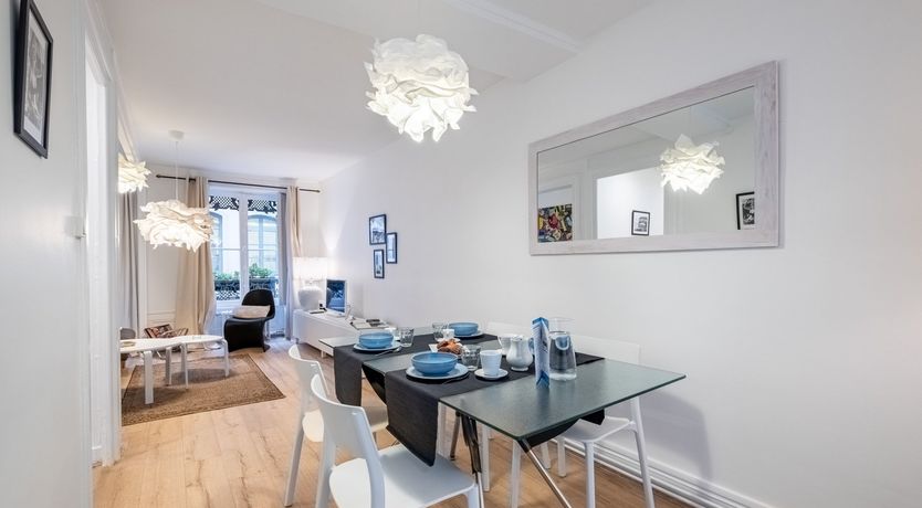 Photo of Ripples of White