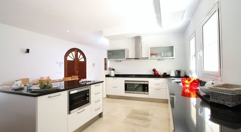 Photo of From Arch to Arch