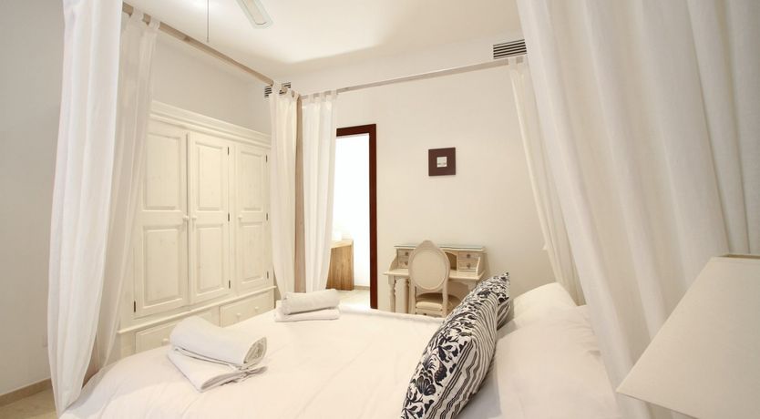 Photo of From Arch to Arch