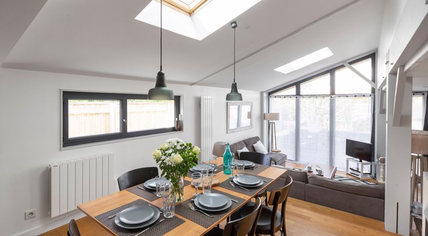 Photo of Pure & Simple