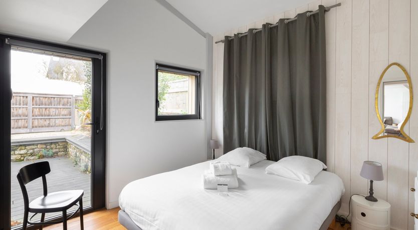 Photo of Pure & Simple