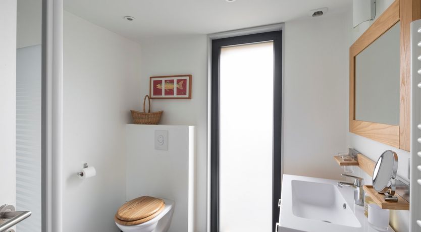 Photo of Pure & Simple