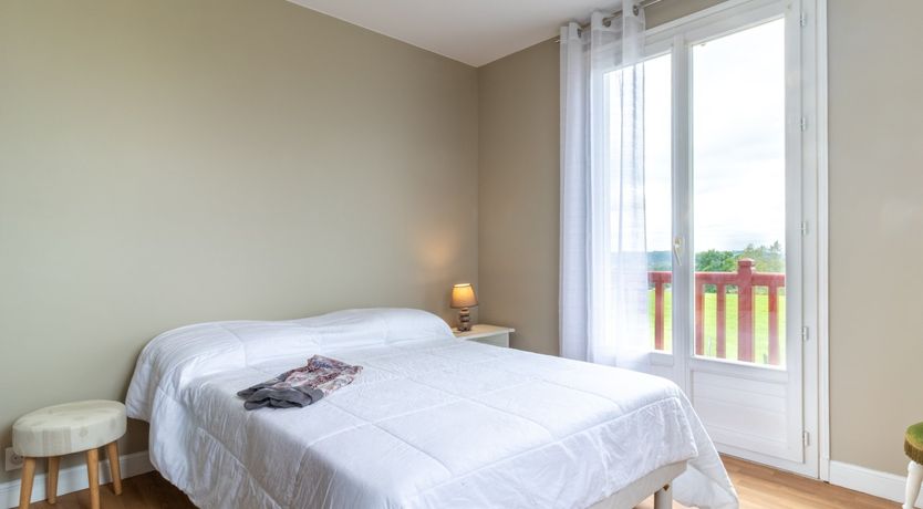 Photo of Cherry Red & Cream