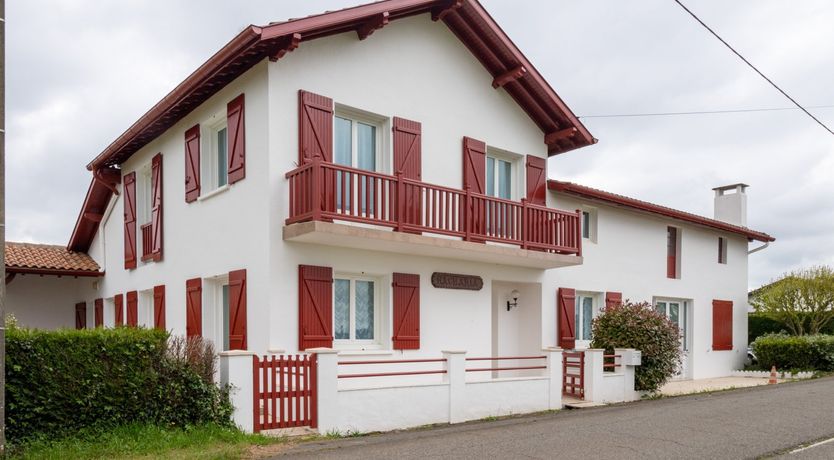 Photo of Cherry Red & Cream