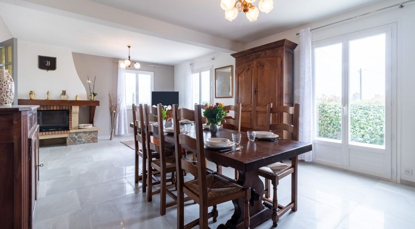 Photo of Cherry Red & Cream