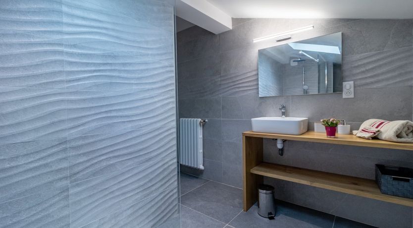 Photo of Cherry Red & Cream