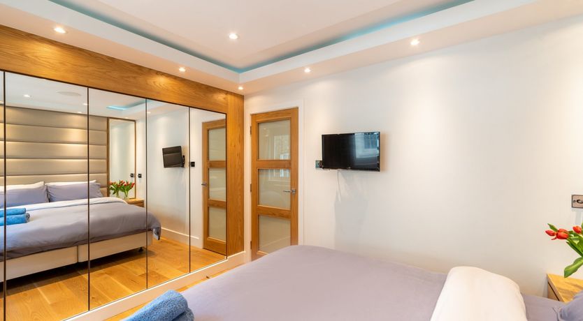 Photo of The Mayfair Marquess