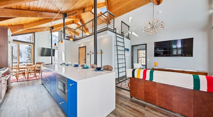 Photo of Sylvan Skyline