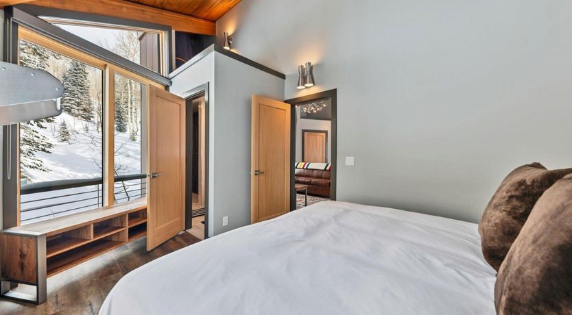 Photo of Sylvan Skyline