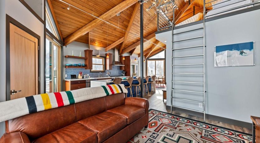 Photo of Sylvan Skyline