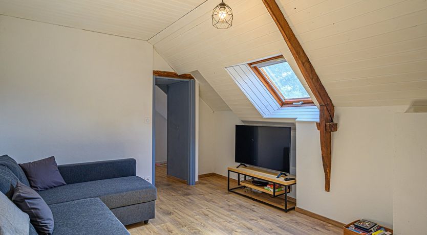 Photo of Cobblestones & Cool Waters