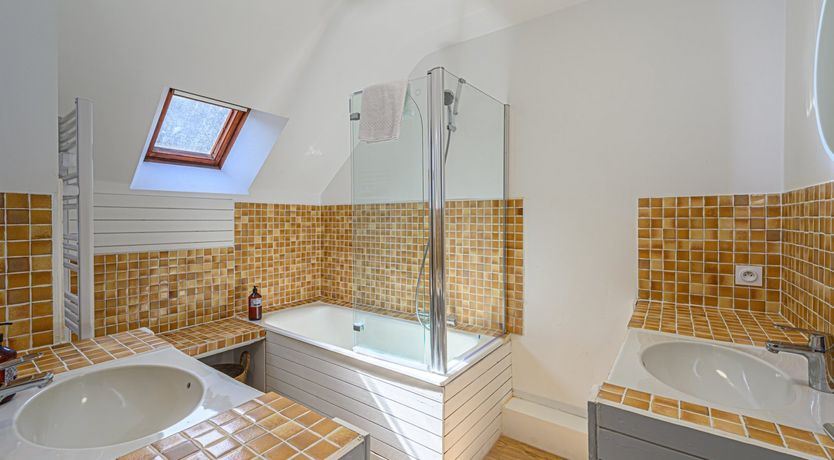 Photo of Cobblestones & Cool Waters