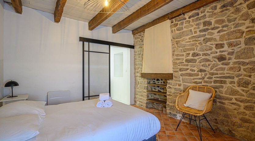 Photo of Cobblestones & Cool Waters