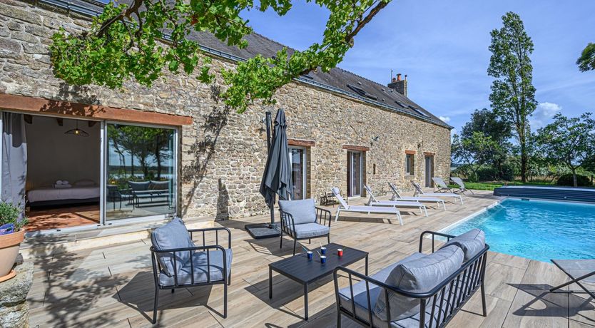 Photo of Cobblestones & Cool Waters