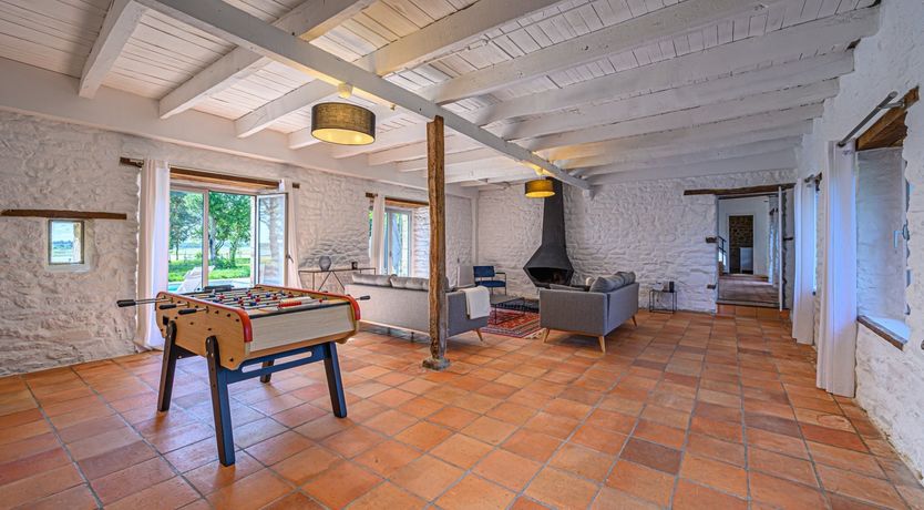 Photo of Cobblestones & Cool Waters