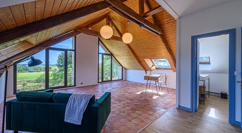 Photo of Cobblestones & Cool Waters